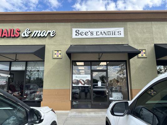 See’s Candies Seasonal Pop Up Shop Coming Soon