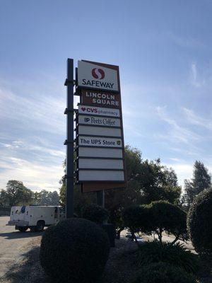 Lincoln Square Shopping Center