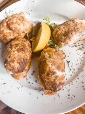 Dinky's Waterfront Restaurant