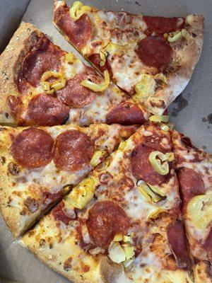 Pepperoni and Banana Pepper Pizza .