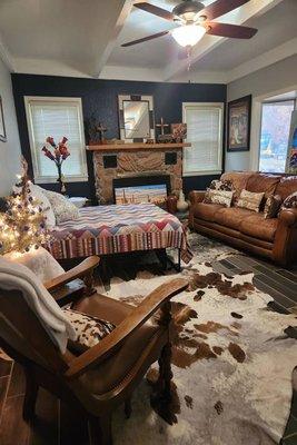 Lynn Cunningham - Re-Max EK Real Estate