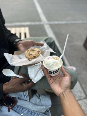 Ice cream sandwich