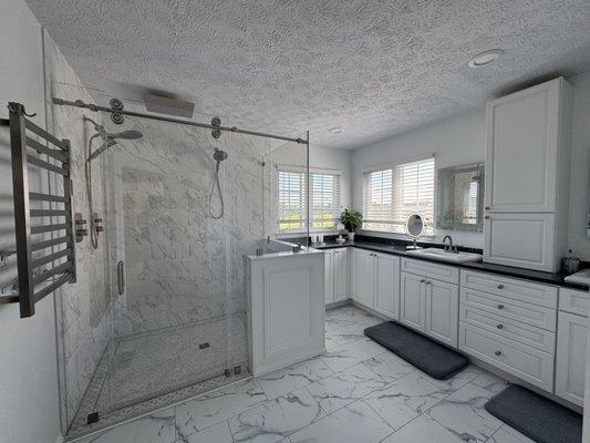 Medina Glass Company