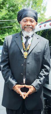 1Lovely Limo Reginald Clark Owner