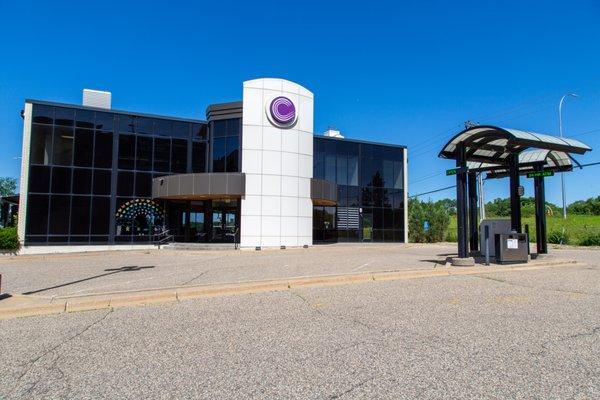 Exterior view of Edina, MN CorTrust Bank location
