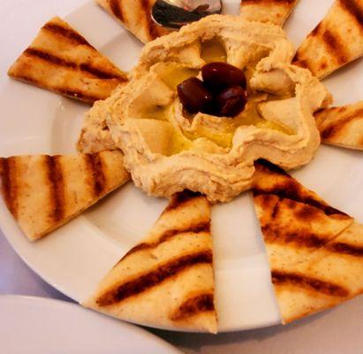 Hummus & Pita appetizer - 10/10/2024