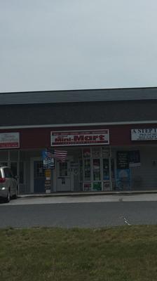 Milford Mini-Mart -- 194 West Street / Route 140, Milford Storefront