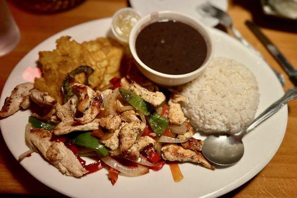 Pollo a la Juliana w/ white rice, black beans and tostones~