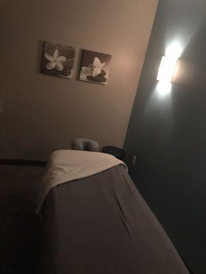 Hand & Stone Massage and Facial Spa