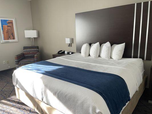 Clean and relaxing look in the room