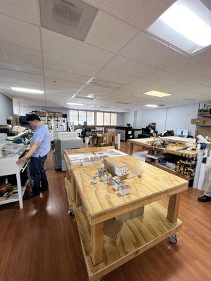 裁断してくれてる