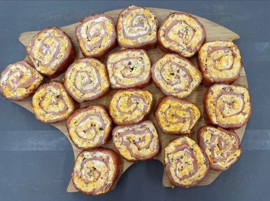 Mrs. Piggy Gettin Cheesy with it!