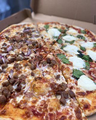 Mamma Mia Pizza Truck