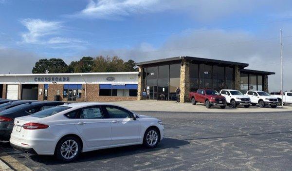 Crossroads Ford of Henderson