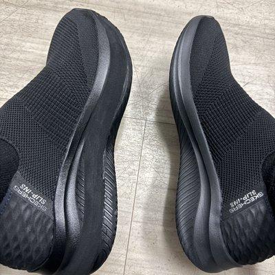 Height added on the left shoe. Nice job Hangar Clinic!