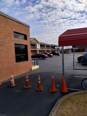 Luxbury Inn & Suites