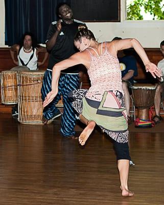 Alseny Yansane teaching an All Level African dance Saturdays @ WOW Hall in Eugene, OR from 11:00 am-12:30 pm