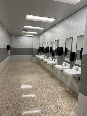 A & A Janitorial and Maid Services