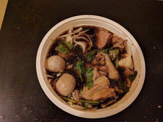 Combination beef noodle soup ($9.95) - Good!