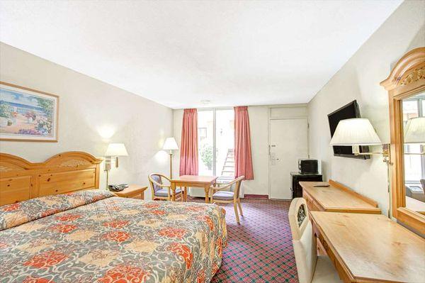 One King Bed Room