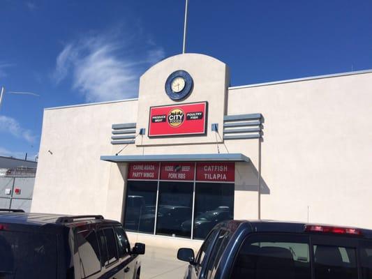 Nice place and helpful people. Put up with me and all my questions with a smile. Thank you!