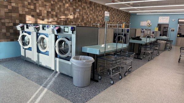 Prima Vista Coin Laundry