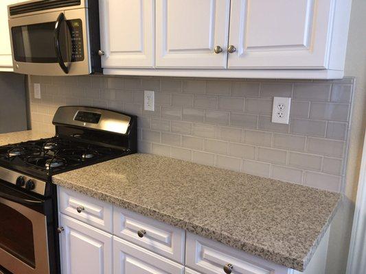 After pictures of kitchen backsplash ... love it!