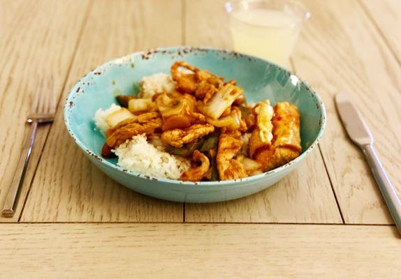Kung Pao Chicken & Egg Roll