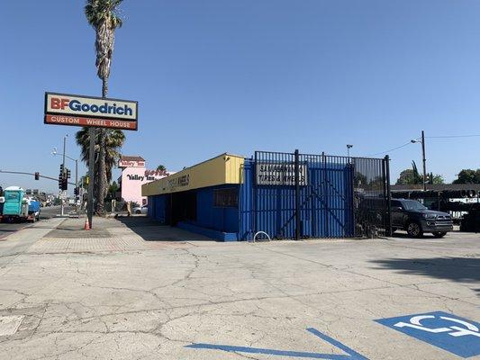 San Fernando Tire & Wheel