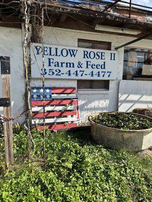Yellow Rose II Farm & Feed
