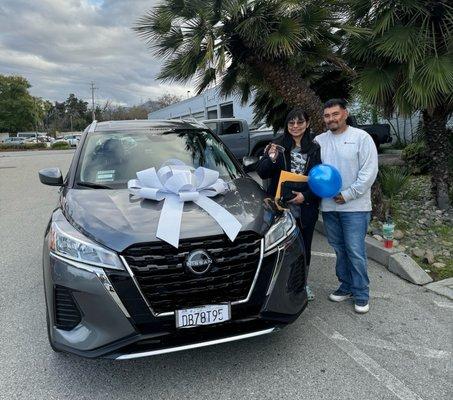 Another happy Customer!! llámame yo te puedo ayudar con crédito o sin crédito! trabajamos con la mayoría de bancos.