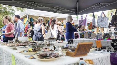 Outdoor weekend antique, crafts, art, and collectables market every friday through sunday.