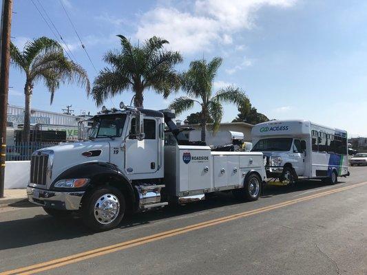 805 Roadside Towing