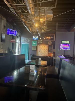 41st Street Pub & Aircraft Sales