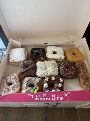 The Box Donuts mixed special