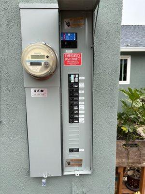 New o/h 200a Eaton service panel installation complete.