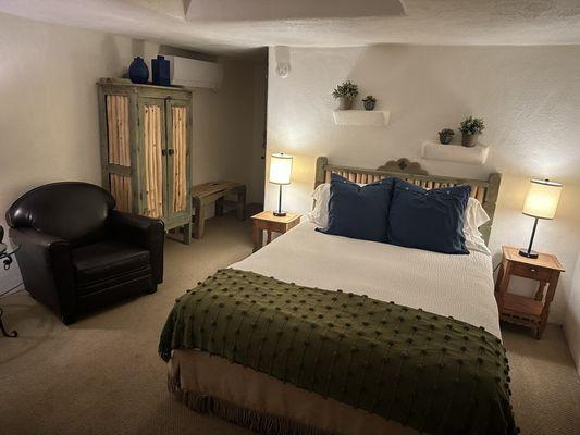 Old Taos Guesthouse B&B