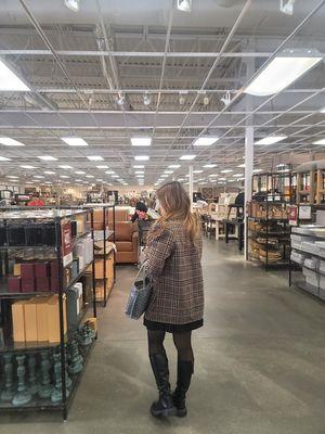 Pottery Barn Outlet