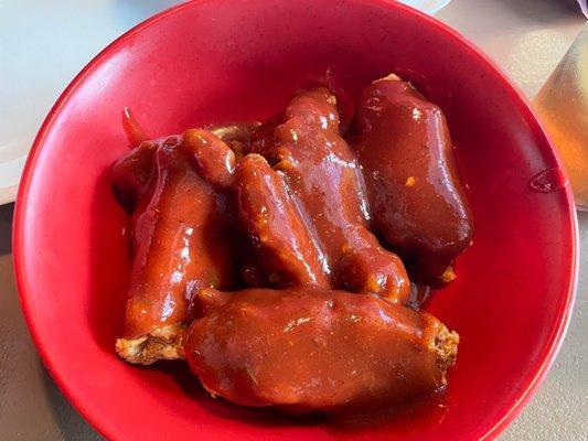 Roadhouse Wings & Grill