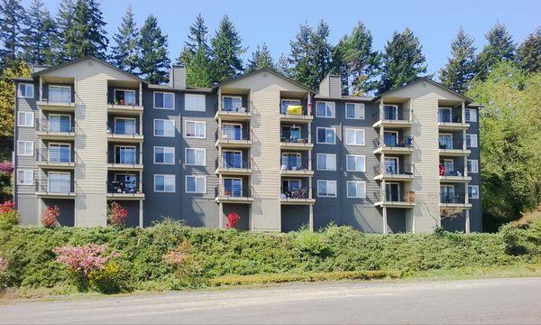 Bayview West Apartments