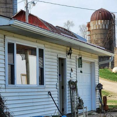 Dillon's Seamless Gutters and Roof Solutions