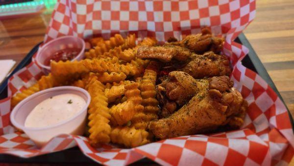 Cinco Michelada Beer Bar