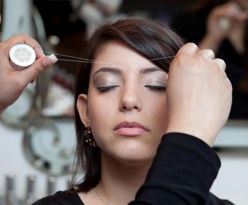 EYEBROW THREADING