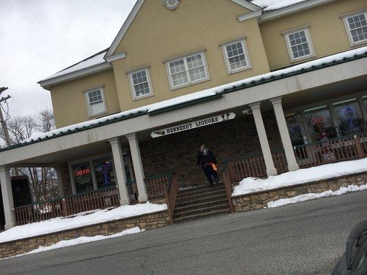 Hennessy Wine & Liquor