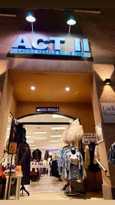 Ladies resale. Gently worn clothing that is gentle on your budget.