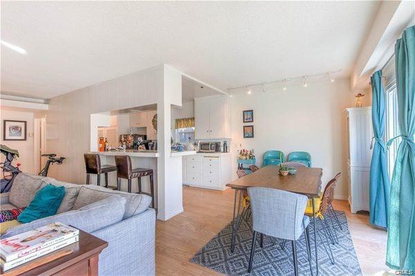 Alex Yu Team - First Team Real Estate