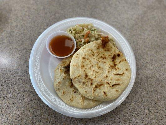 Frijole/chicharrón, cheese