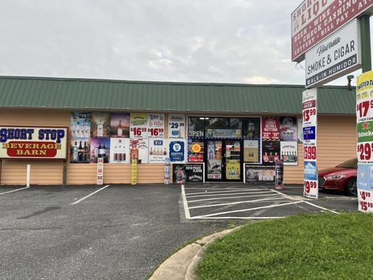 Short Stop Beverage Barn