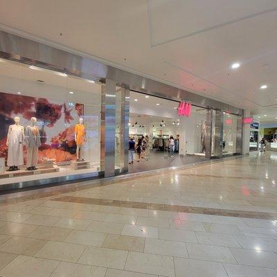 H&M