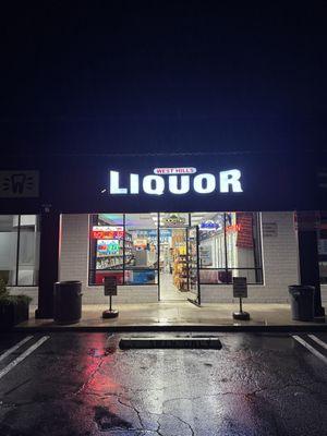 Westhills liquor